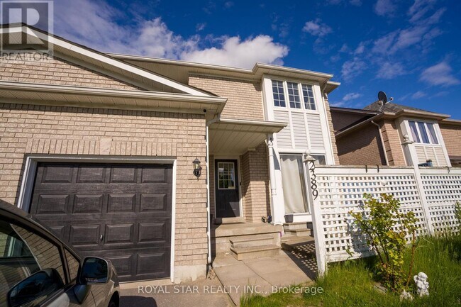 2389 Clearside Ct in Pickering, ON - Building Photo - Building Photo