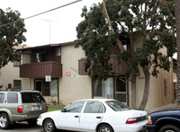 2040 E Florida St in Long Beach, CA - Building Photo - Building Photo