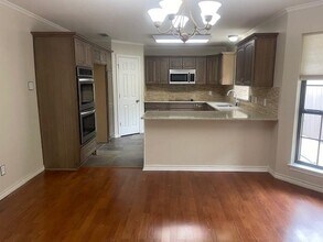 1406 Conejos Ct in Granbury, TX - Building Photo - Building Photo