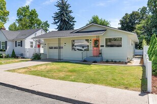 2917 W Dalton Ave in Spokane, WA - Building Photo