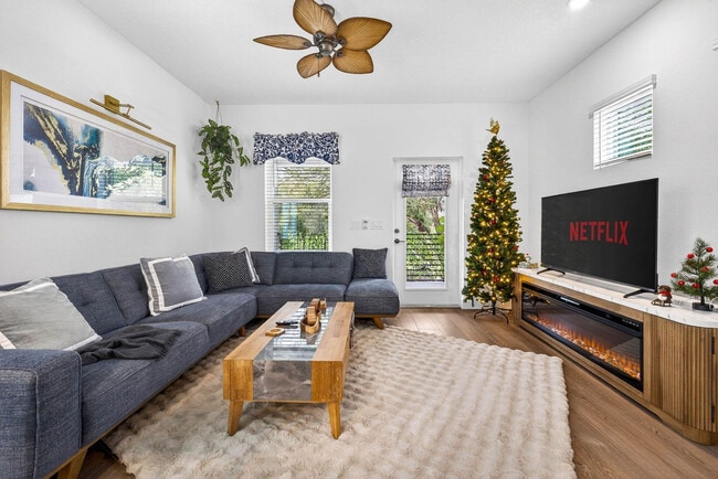 property at 1734 W Cherry St