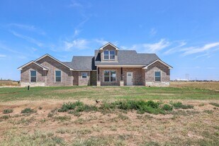 17900 Lone Ranch Rd in Bushland, TX - Building Photo