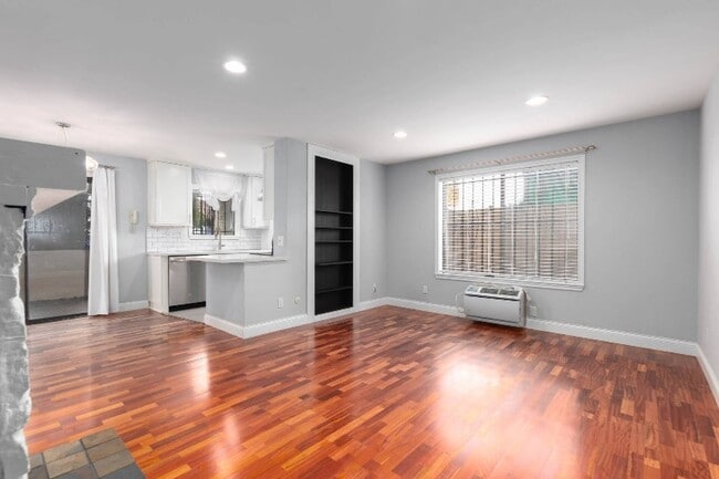 property at 4415 38th St