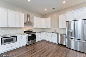 160 N Loudoun St in Winchester, VA - Building Photo - Building Photo