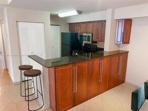 640 S Park Rd in Hollywood, FL - Building Photo - Building Photo