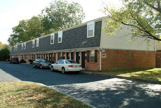 Northampton Apartments in Richmond, VA - Building Photo - Building Photo