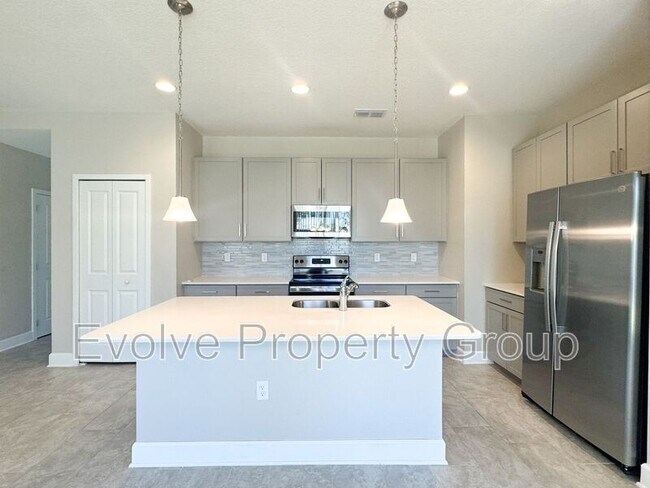 property at 1341 Captiva Cv