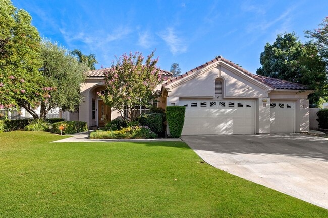 property at 10904 Rockridge Way