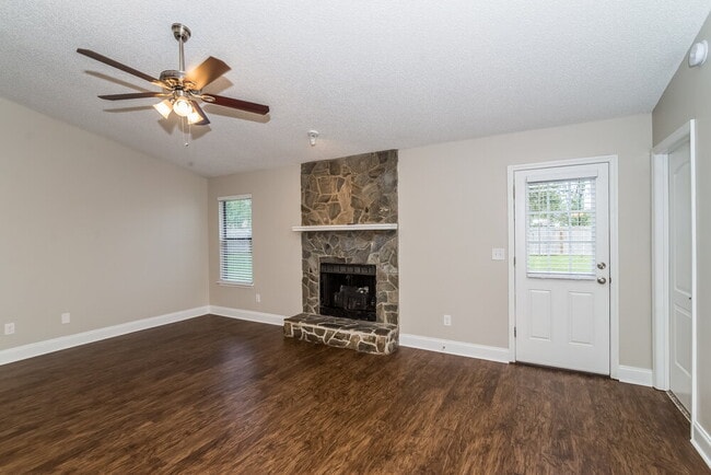 2221 Alderney Ct in Middleburg, FL - Building Photo - Building Photo