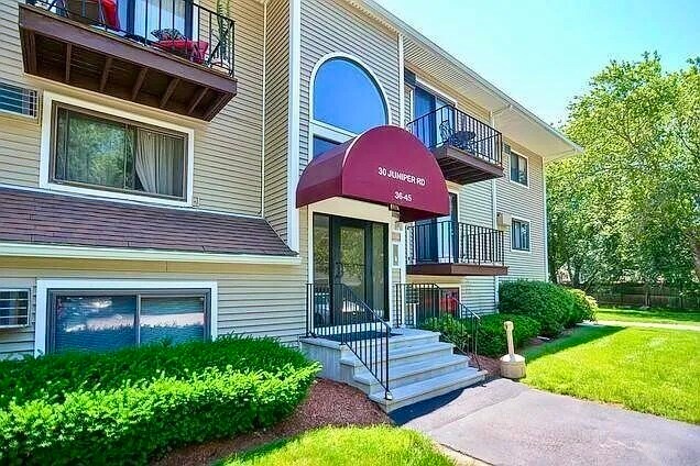 30 Juniper Rd in North Attleboro, MA - Building Photo
