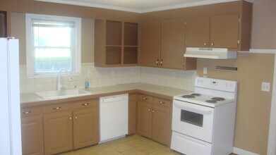 1500 Meads Rd, Unit 1 in Norfolk, VA - Building Photo - Building Photo