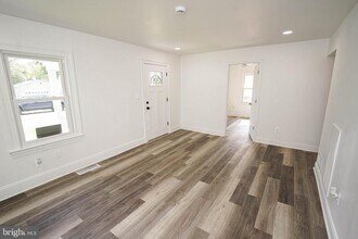 404 Atlantic Ave in Salisbury, MD - Foto de edificio - Building Photo