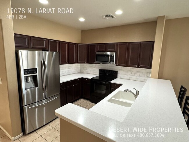 property at 19078 N Lariat Rd