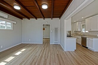 1534 Mathews Ave in Manhattan Beach, CA - Building Photo - Building Photo