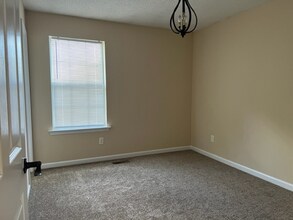 1505 Richmond Rd, Unit A in Columbia, TN - Foto de edificio - Building Photo