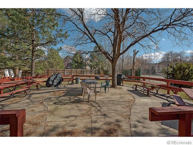 8824 E Florida Ave in Denver, CO - Building Photo - Building Photo