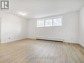 165 Colborne Ave in Richmond Hill, ON - Building Photo - Building Photo