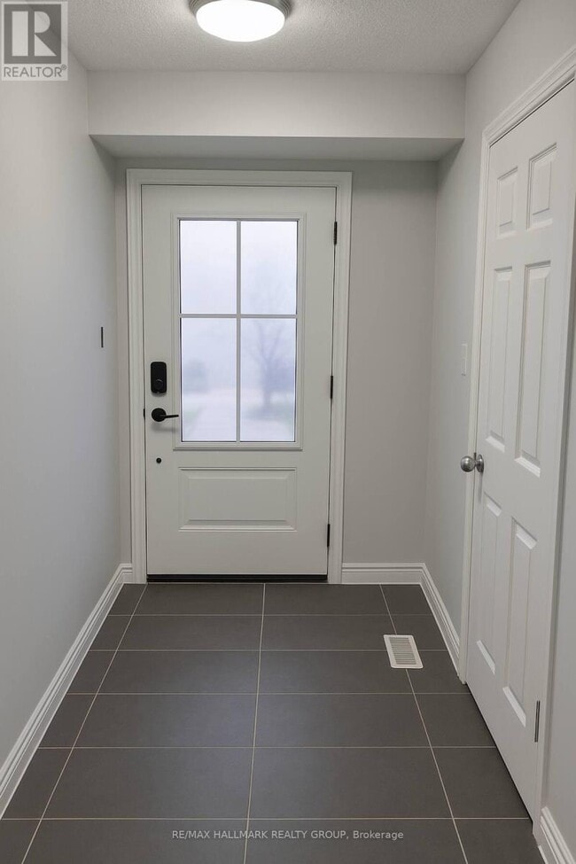661 Bruxelles St in Embrun, ON - Building Photo - Building Photo