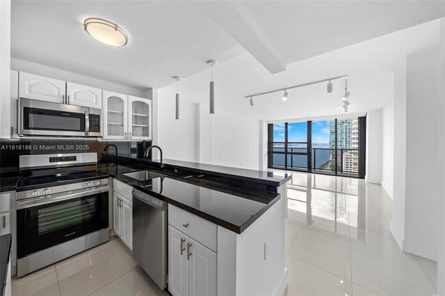 property at 600 NE 36th St