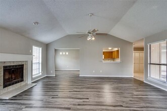 824 Simon Dr in Plano, TX - Building Photo - Building Photo