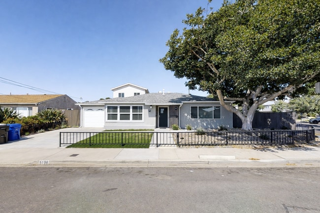 5126 Tipton St in San Diego, CA - Building Photo - Building Photo