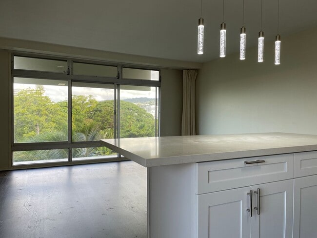 property at 1515 Nuuanu Ave