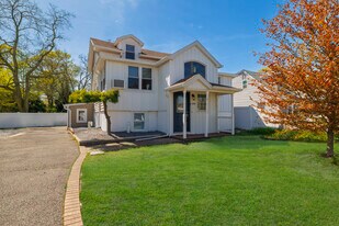 108 Ralph Ave in Babylon, NY - Building Photo