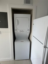 1820 W 53rd St in Hialeah, FL - Building Photo - Building Photo