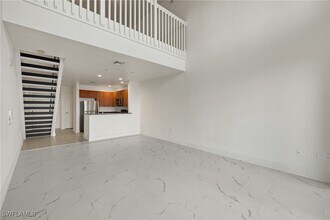 2745 First St, Unit 113 in Ft. Myers, FL - Building Photo - Building Photo