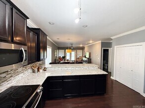 1133 Airport Rd in Hot Springs, AR - Building Photo - Building Photo