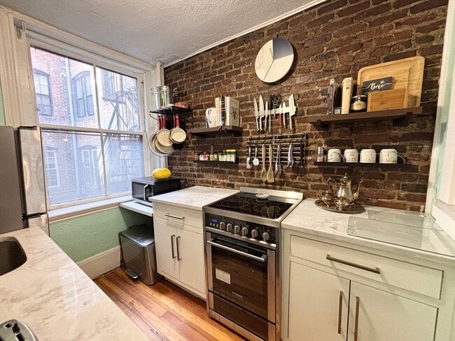 property at 21 Revere St