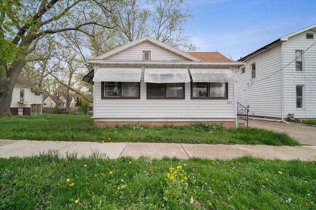property at 803 W Grove St