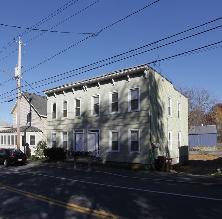 32 S Main St in Voorheesville, NY - Building Photo