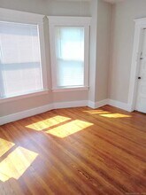 121 Lounsbury St in Waterbury, CT - Building Photo - Building Photo