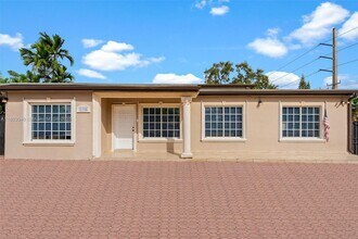 1145 SW 74th Ct in Miami, FL - Building Photo - Building Photo