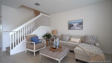 388 NW 12th Pl in Florida City, FL - Building Photo - Building Photo