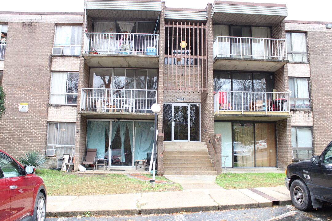 7967 Riggs Rd, Unit 9 in Hyattsville, MD - Building Photo