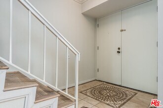 5139 Balboa Blvd in Los Angeles, CA - Building Photo - Building Photo