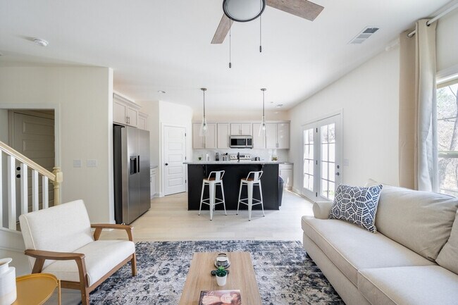 3319 Old Hickory Blvd in Nashville, TN - Foto de edificio - Building Photo