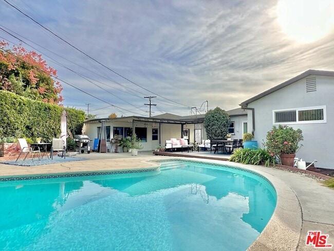 property at 2132 Mcpherson Pl
