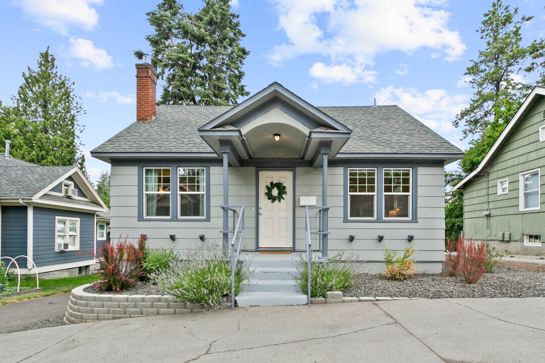 307 E 29th Ave in Spokane, WA - Foto de edificio