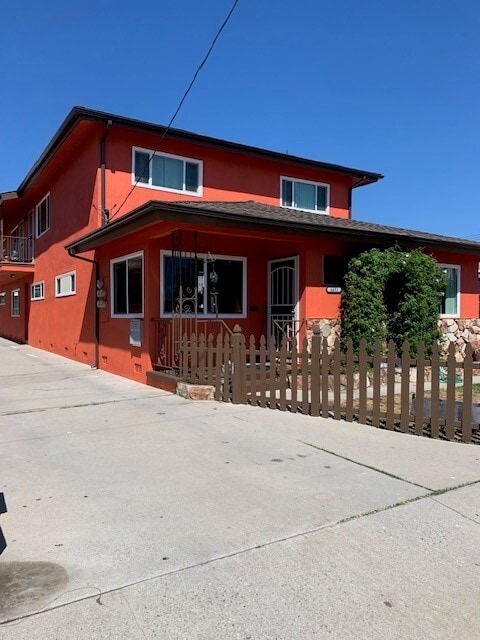 4453 W 131st St, Unit A in Hawthorne, CA - Building Photo - Building Photo