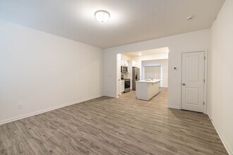 1341 Darlington Dr in Lowell, NC - Building Photo - Building Photo