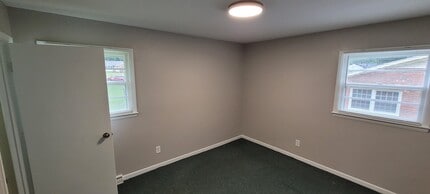 2111 Carpenter St in Greensboro, NC - Building Photo - Building Photo