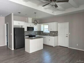 10 N Winona Dr in Pharr, TX - Building Photo - Building Photo