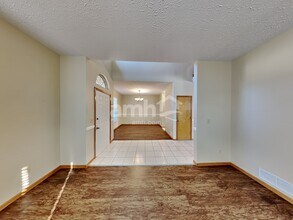 8865 Kingsley Dr in Reynoldsburg, OH - Building Photo - Building Photo