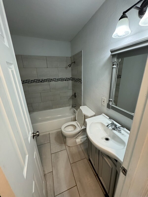 711 Leyenda Dr in Mesquite, TX - Building Photo - Building Photo