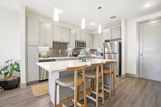 The Anderson in Austin, TX - Foto de edificio - Building Photo