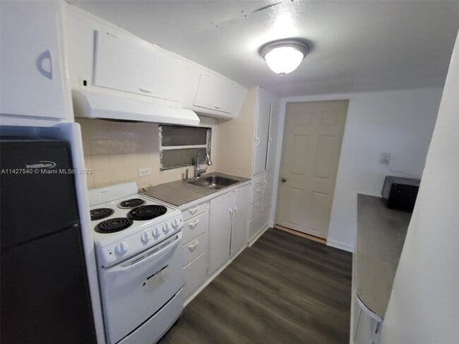 property at 825 SW 1st St