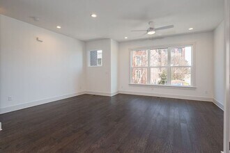 225 Cleveland St in Nashville, TN - Foto de edificio - Building Photo